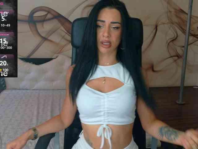 NaomiScarlett webcam