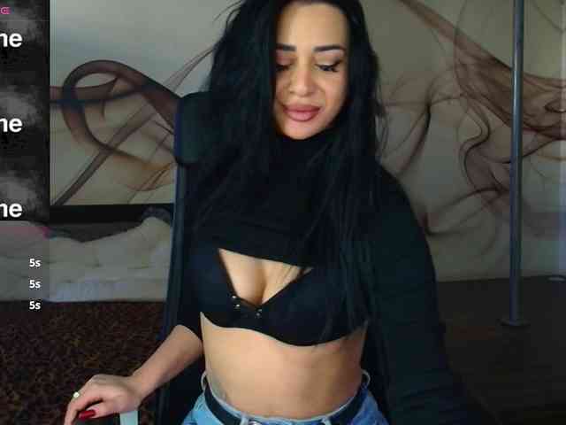 NaomiScarlett webcam