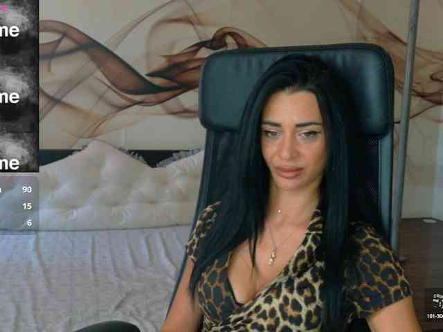 NaomiScarlett webcam