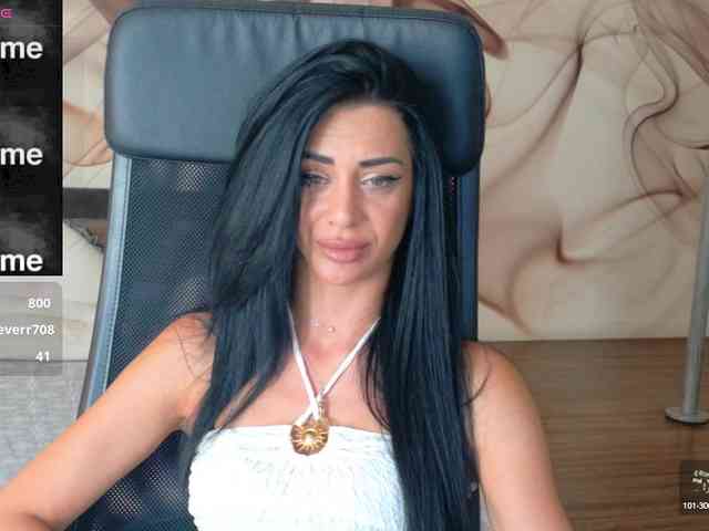 NaomiScarlett webcam