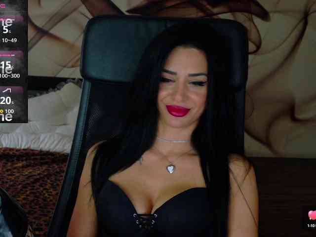 NaomiScarlett webcam