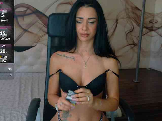 NaomiScarlett webcam
