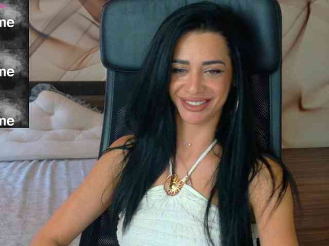NaomiScarlett webcam