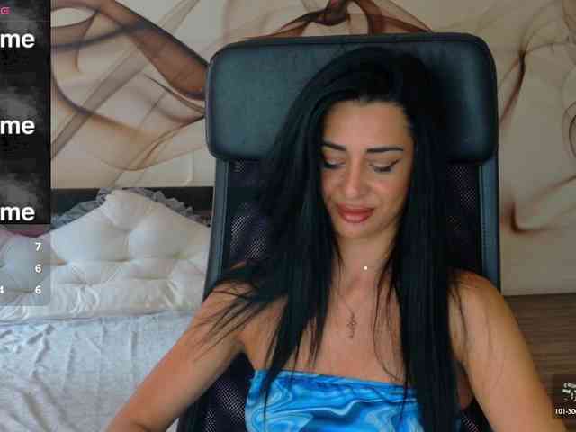 NaomiScarlett webcam