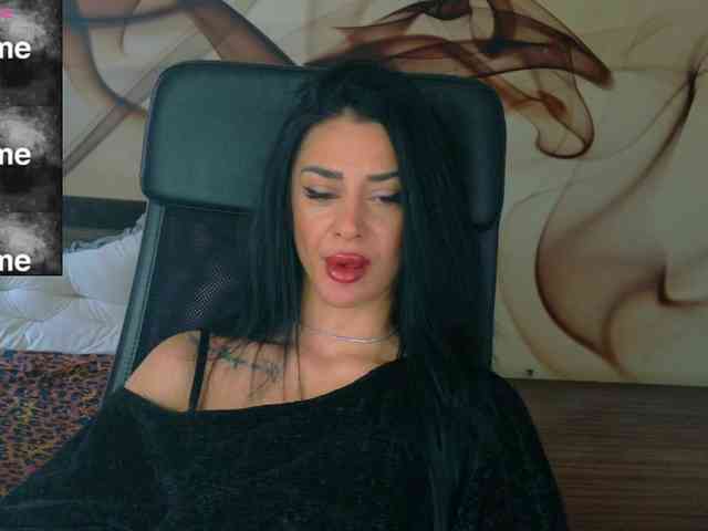 NaomiScarlett webcam