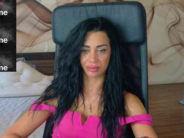 NaomiScarlett webcam