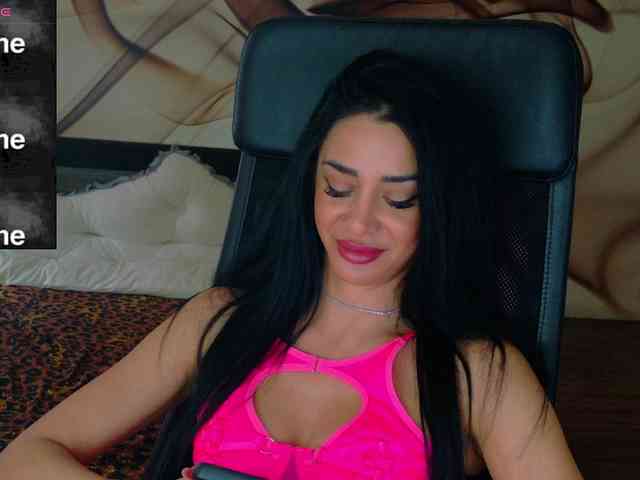 NaomiScarlett webcam