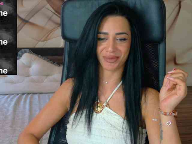 NaomiScarlett webcam