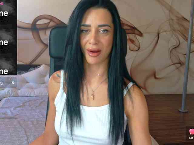 NaomiScarlett webcam
