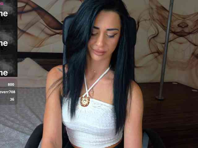 NaomiScarlett webcam