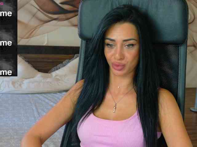 NaomiScarlett webcam