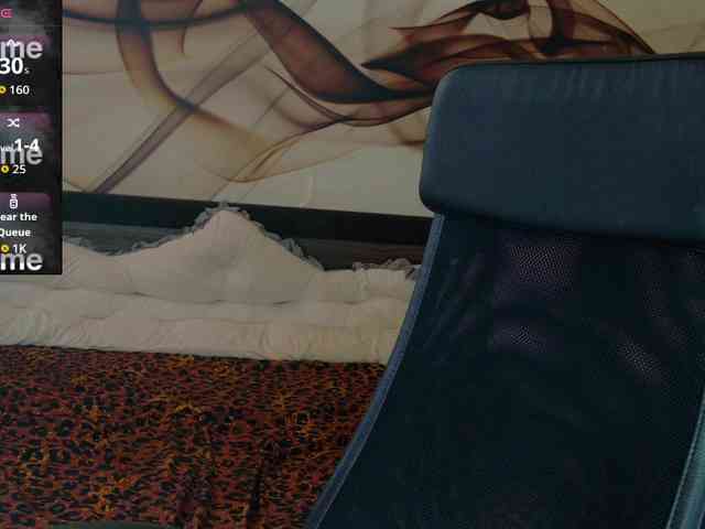 NaomiScarlett webcam