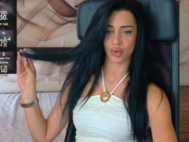 NaomiScarlett webcam