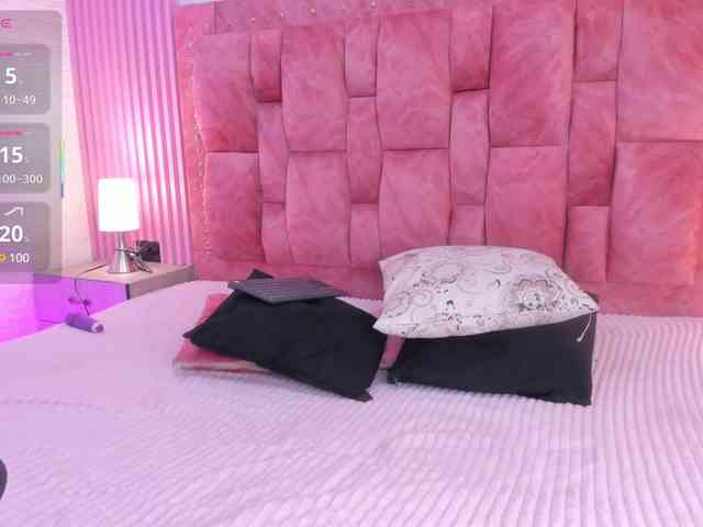 goldilockss15 Live Webcam on BongaCams