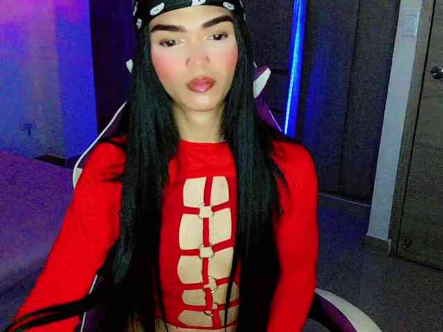 ViolettaGold Live Webcam on BongaCams