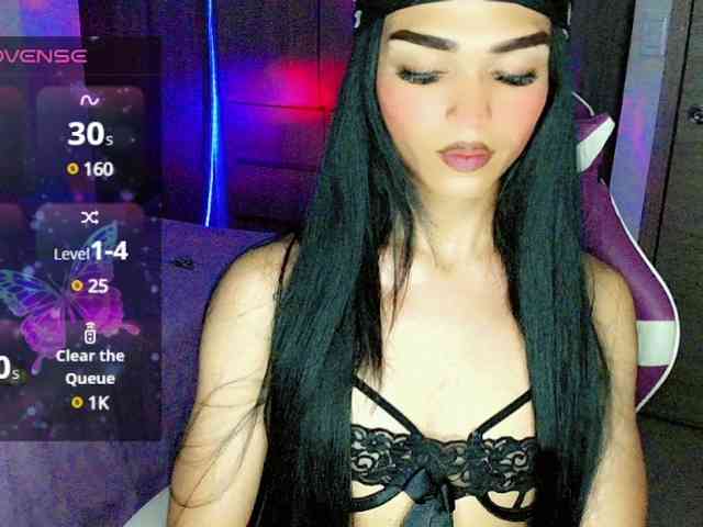 ViolettaGold Live Webcam on BongaCams