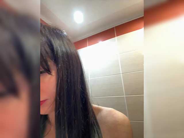 Lera2025's BongaCams show and profile