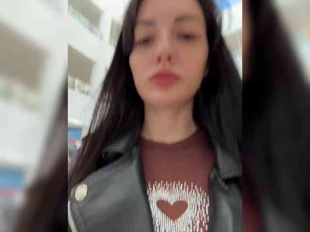 Valeria--sweet webcam