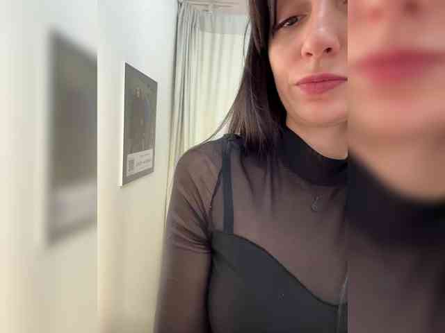 Valeria--sweet webcam