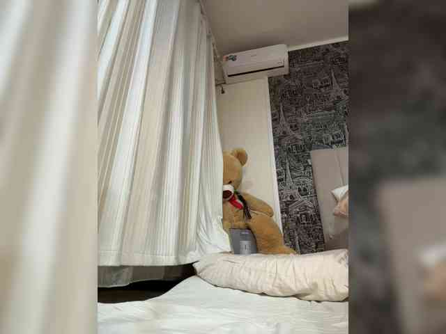Valeria--sweet webcam