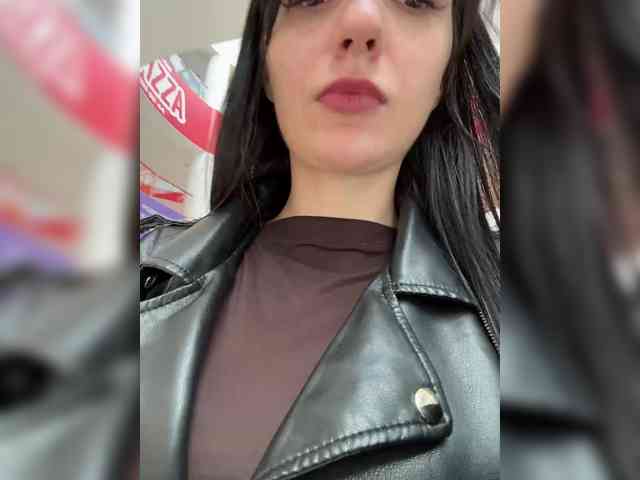 Valeria--sweet webcam