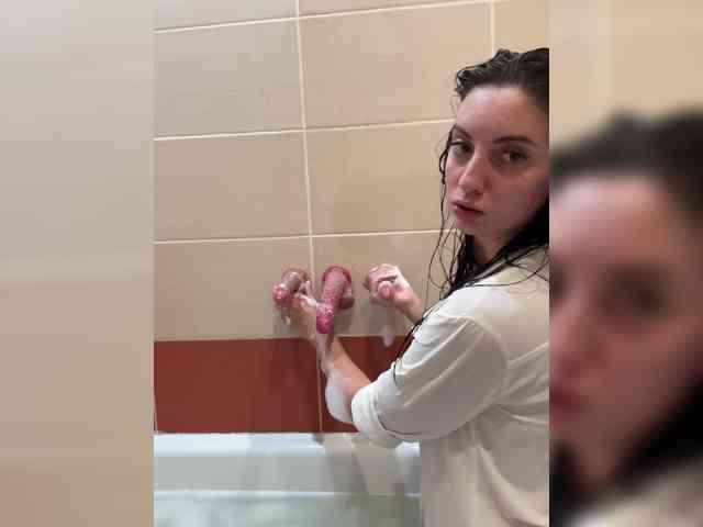 Valeria--sweet webcam