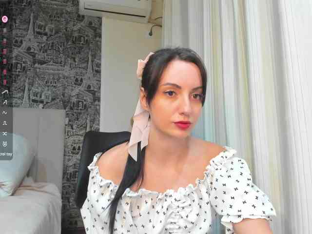 Valeria--sweet webcam