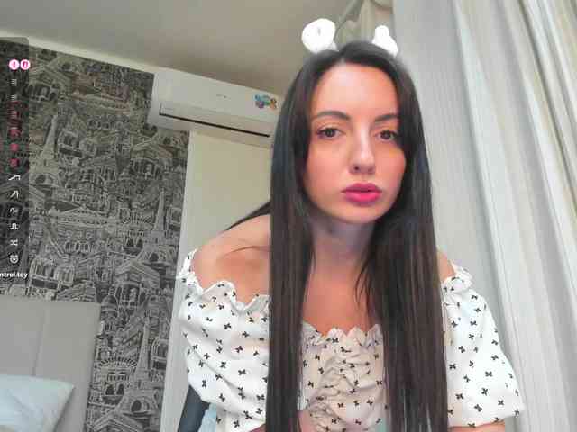 Valeria--sweet webcam