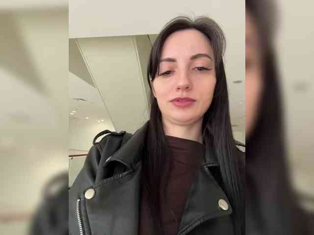 Valeria--sweet webcam