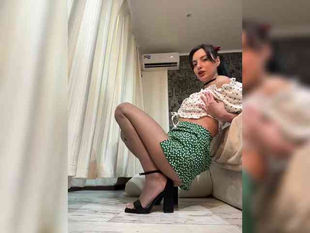 Valeria--sweet webcam