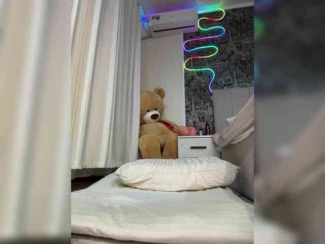 Valeria--sweet webcam