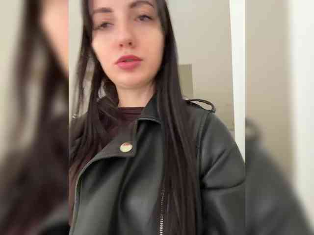 Valeria--sweet webcam