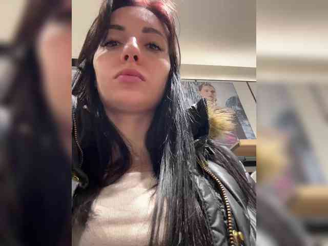 Valeria--sweet webcam