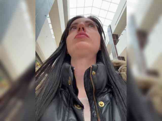 Valeria--sweet webcam