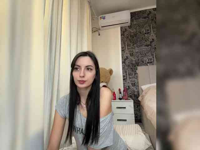 Valeria--sweet webcam