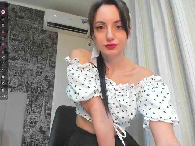 Valeria--sweet webcam