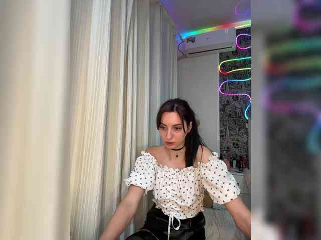 Valeria--sweet webcam