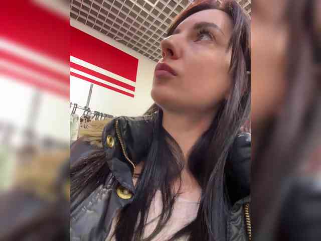 Valeria--sweet webcam