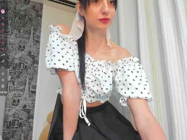 Valeria--sweet webcam