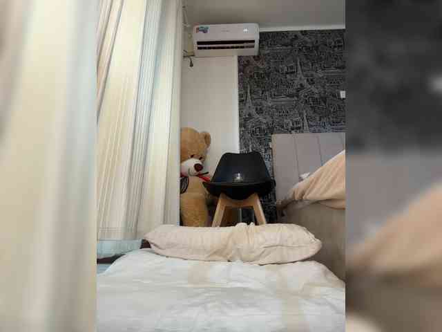 Valeria--sweet webcam