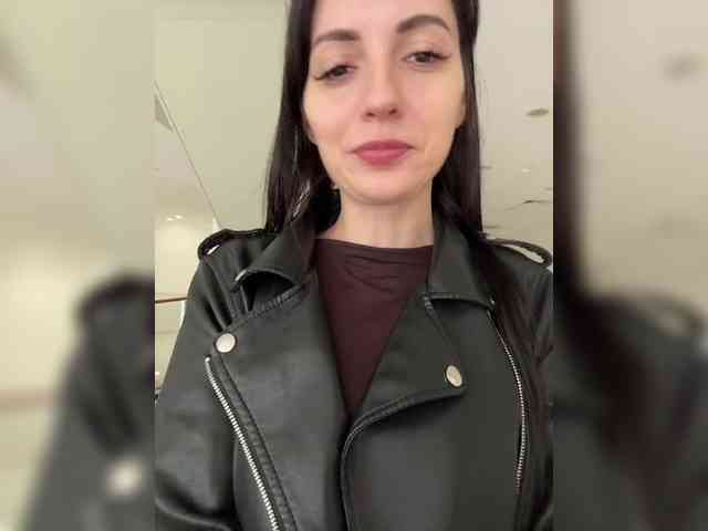 Valeria--sweet webcam