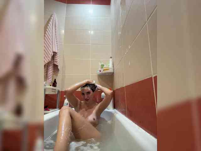 Valeria--sweet webcam