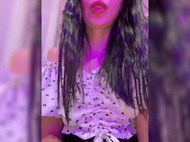 Valeria--sweet webcam