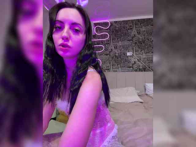 Valeria--sweet webcam