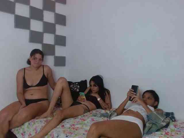 hot-team-777 webcam