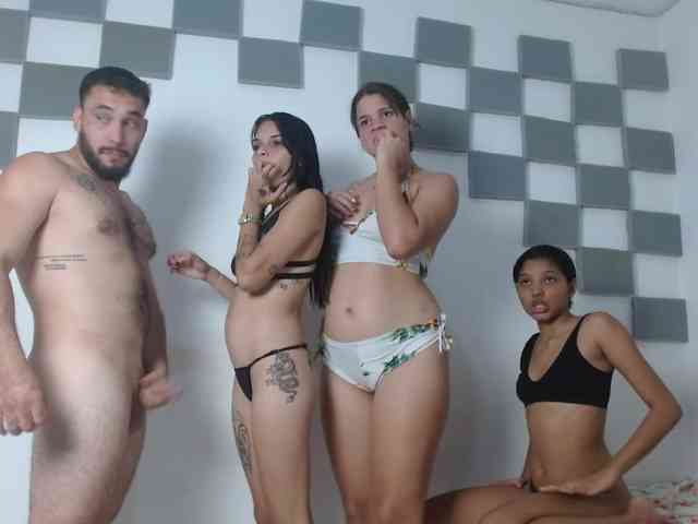 hot-team-777 webcam