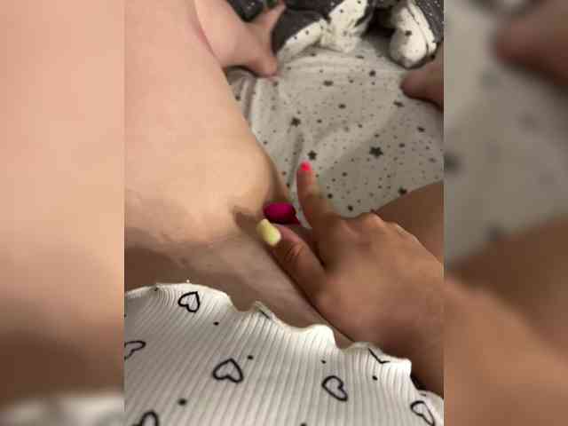 amateur pornstar online PrettyLovee