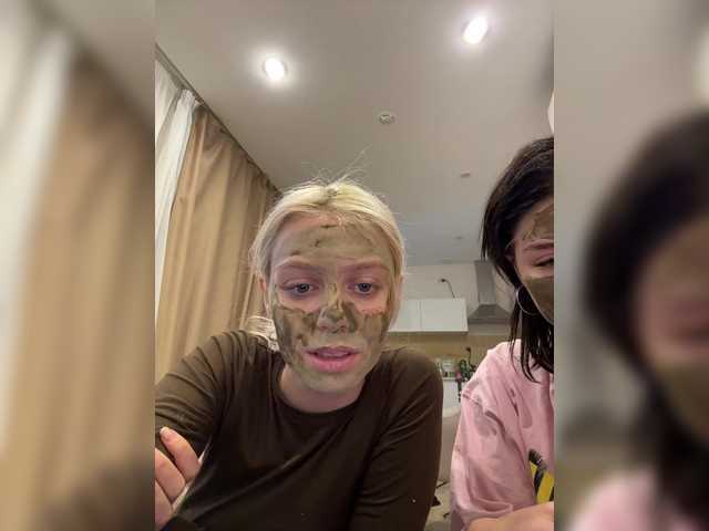 VibroMashulkaDashulka from BongaCams