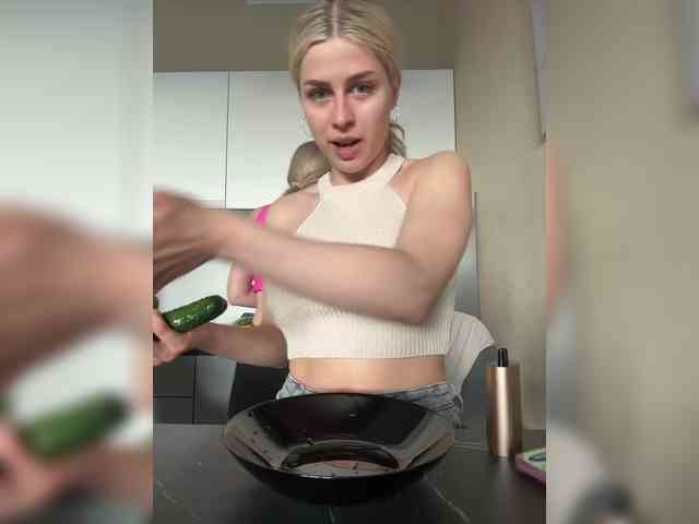 VibroMashulkaDashulka webcam