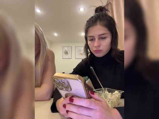 VibroMashulkaDas... Live Webcam on {site_name}